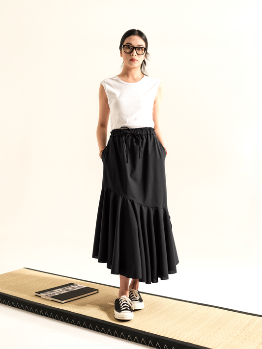 SKIRT WITH FLARED FINAL FLOUNCE