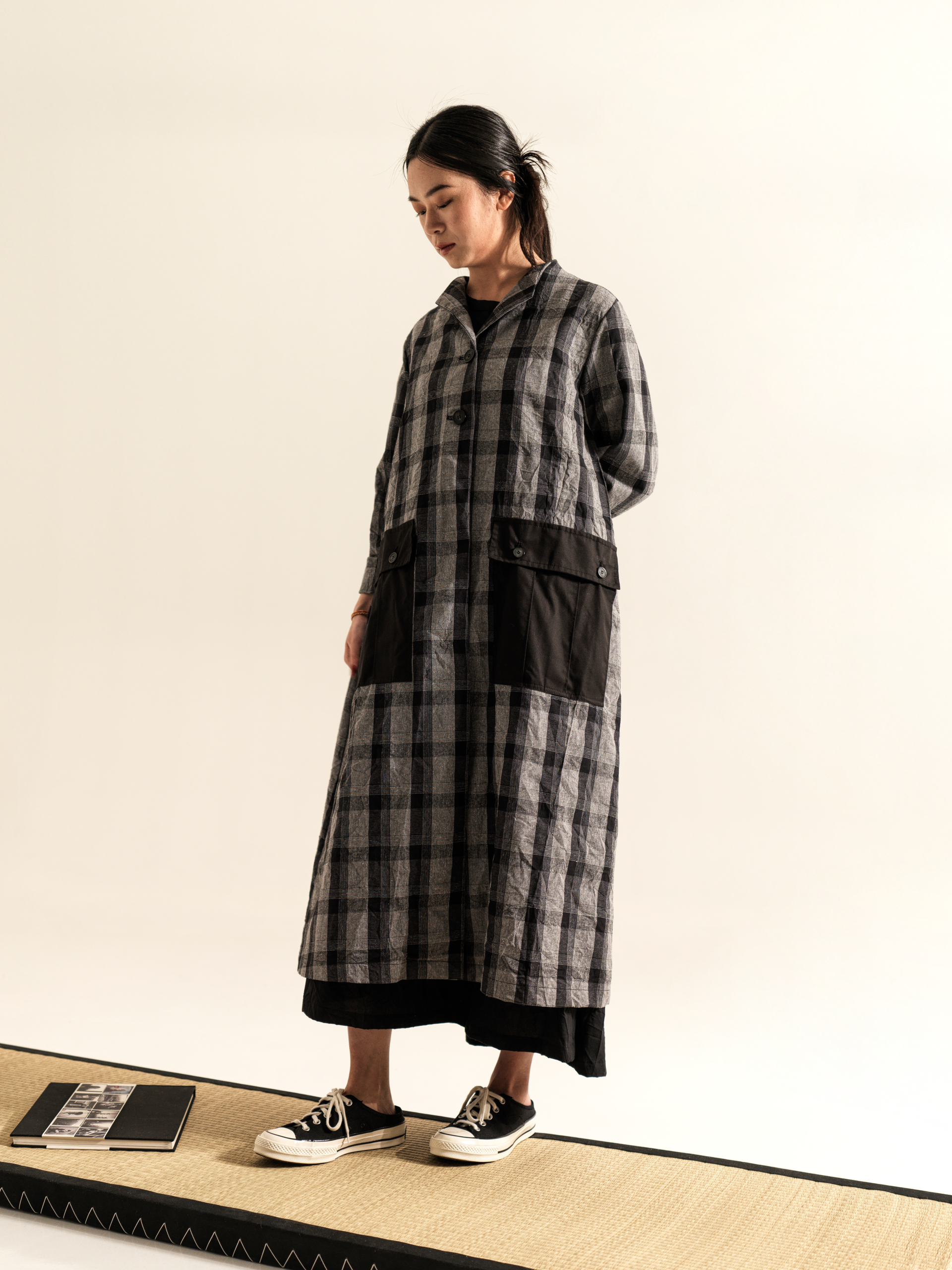 COAT IN GRAY TARTAN FABRIC WITH BIG CARGO POCKETS