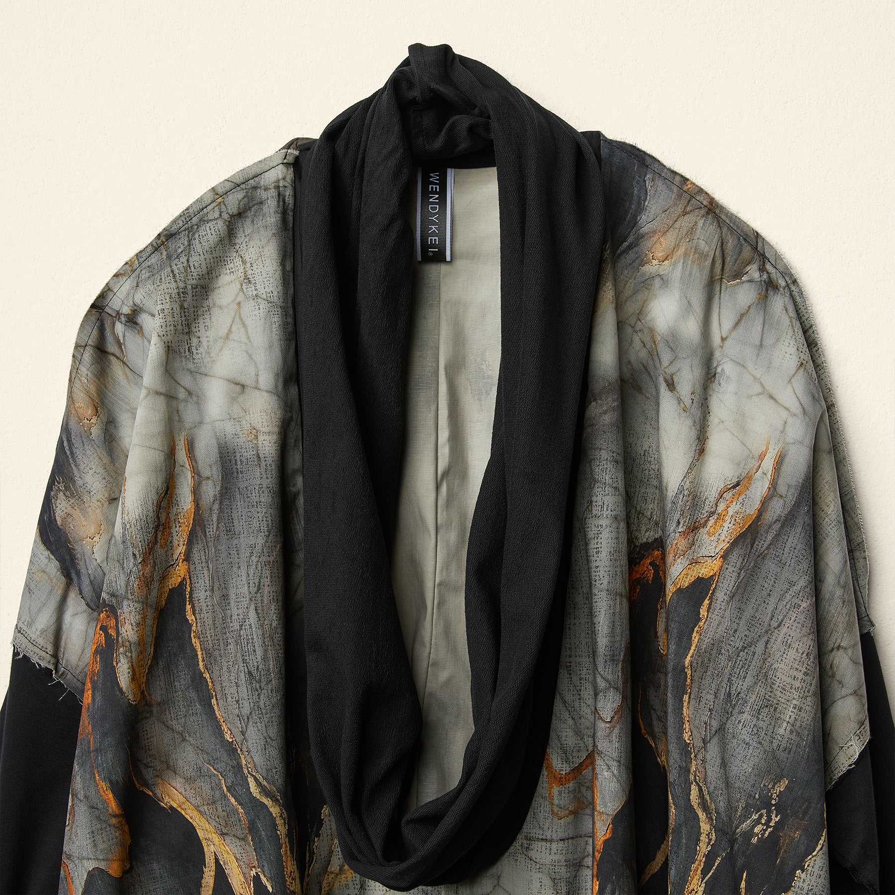 KINTSUGI PATTERN BLOUSE