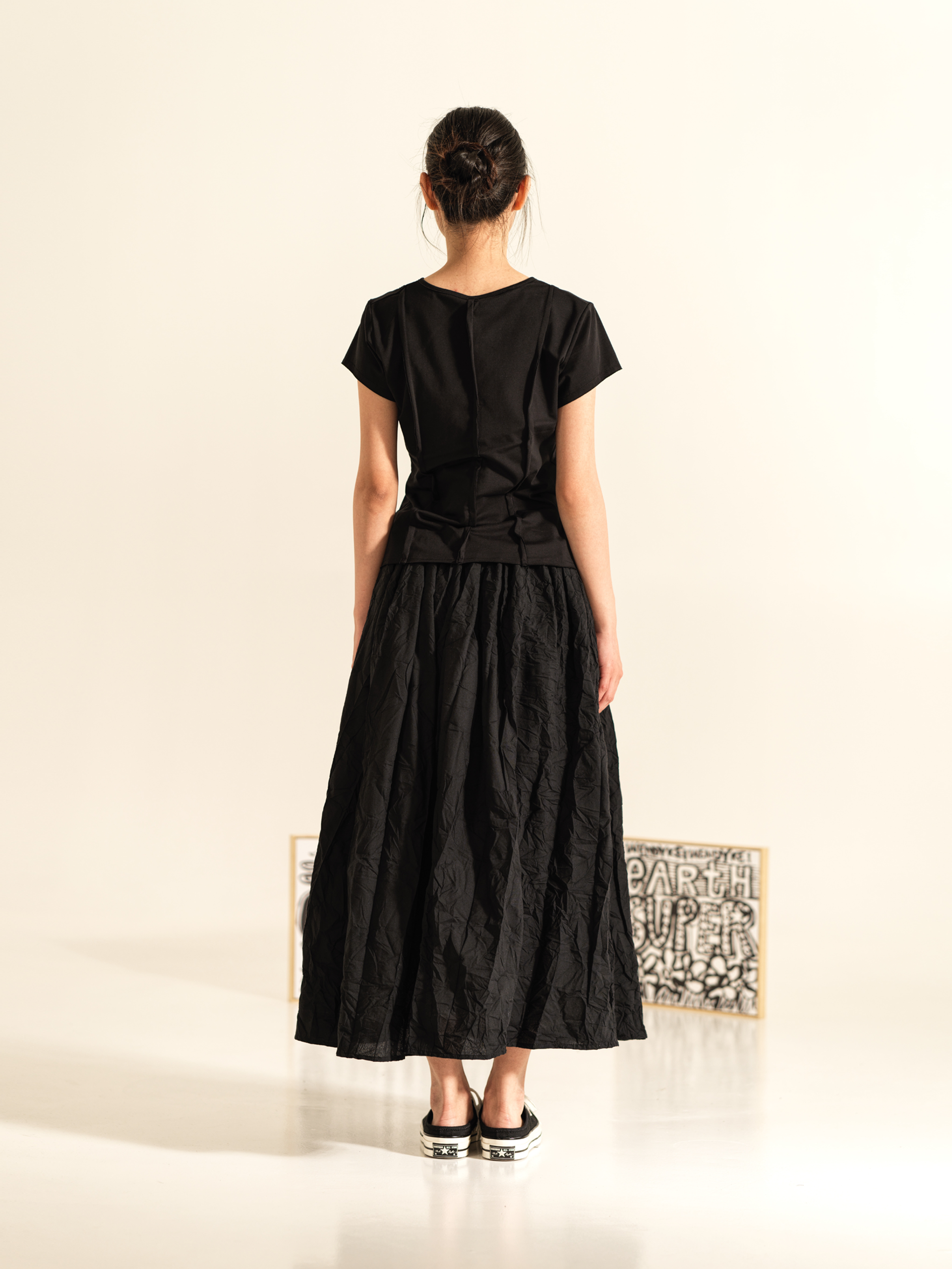 WIDE SKIRT WITH WRINKLED EFFECT