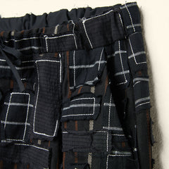 TROUSERS IN GEOMETRIC PATTERN