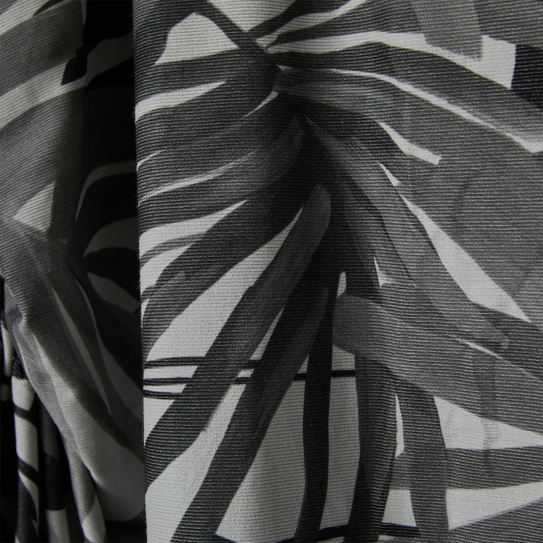 BALLOON DRESS WITH BAT SLEEVES