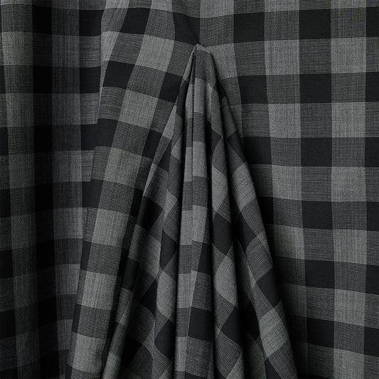 CHECKED DRESS WITH PLEAT
