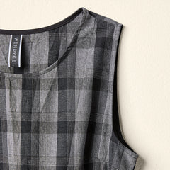 SLEEVELESS DRESS IN GRAY TARTAN FABRIC WITH BELT