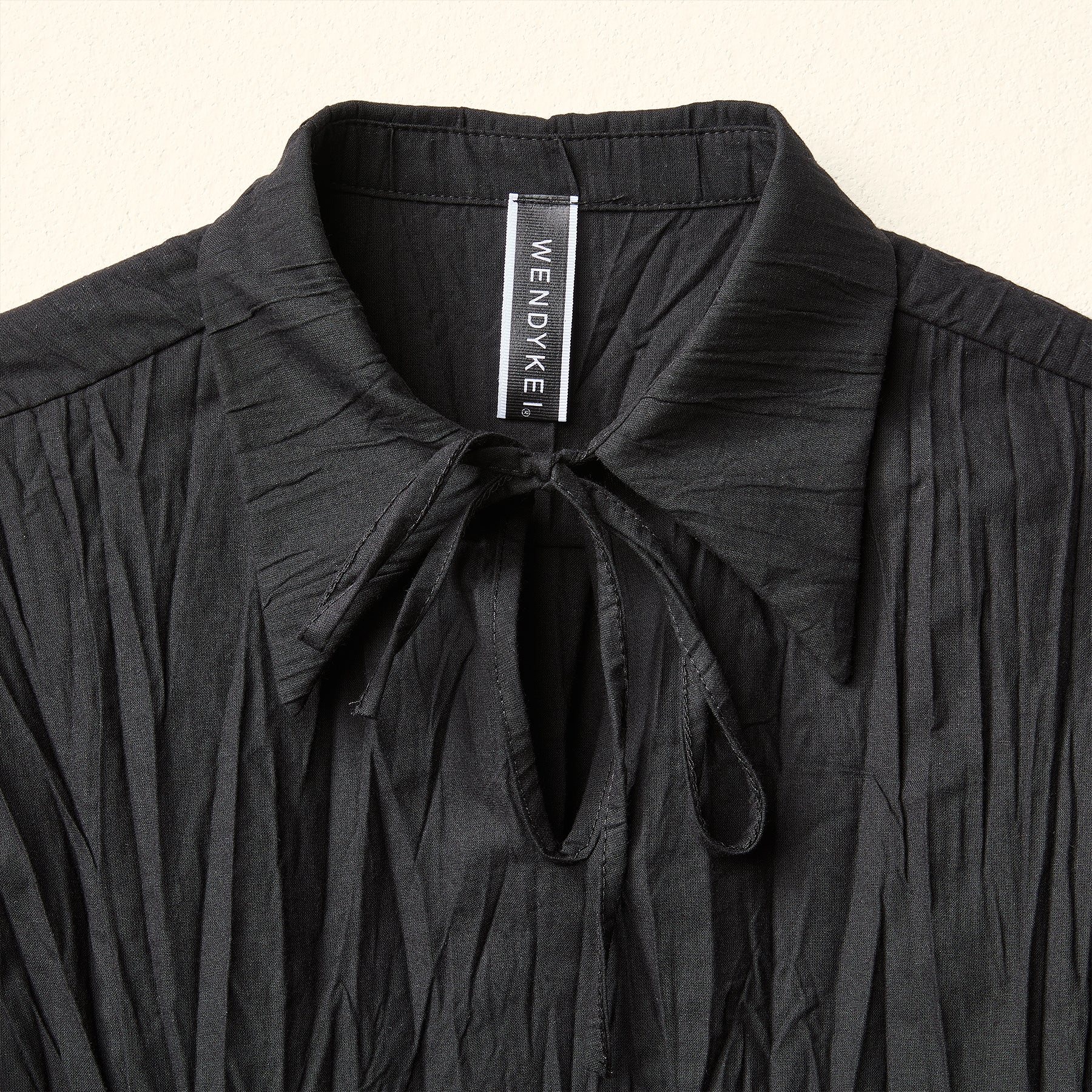 SHIRT IN WRINKLED EFFECT FABRIC WITH ELASTICATED SLEEVES