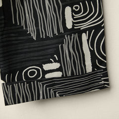 TROUSERS WITH GEOMETRIC LINES