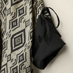 GATHERED BLOUSE IN GEOMETRIC PATTERN