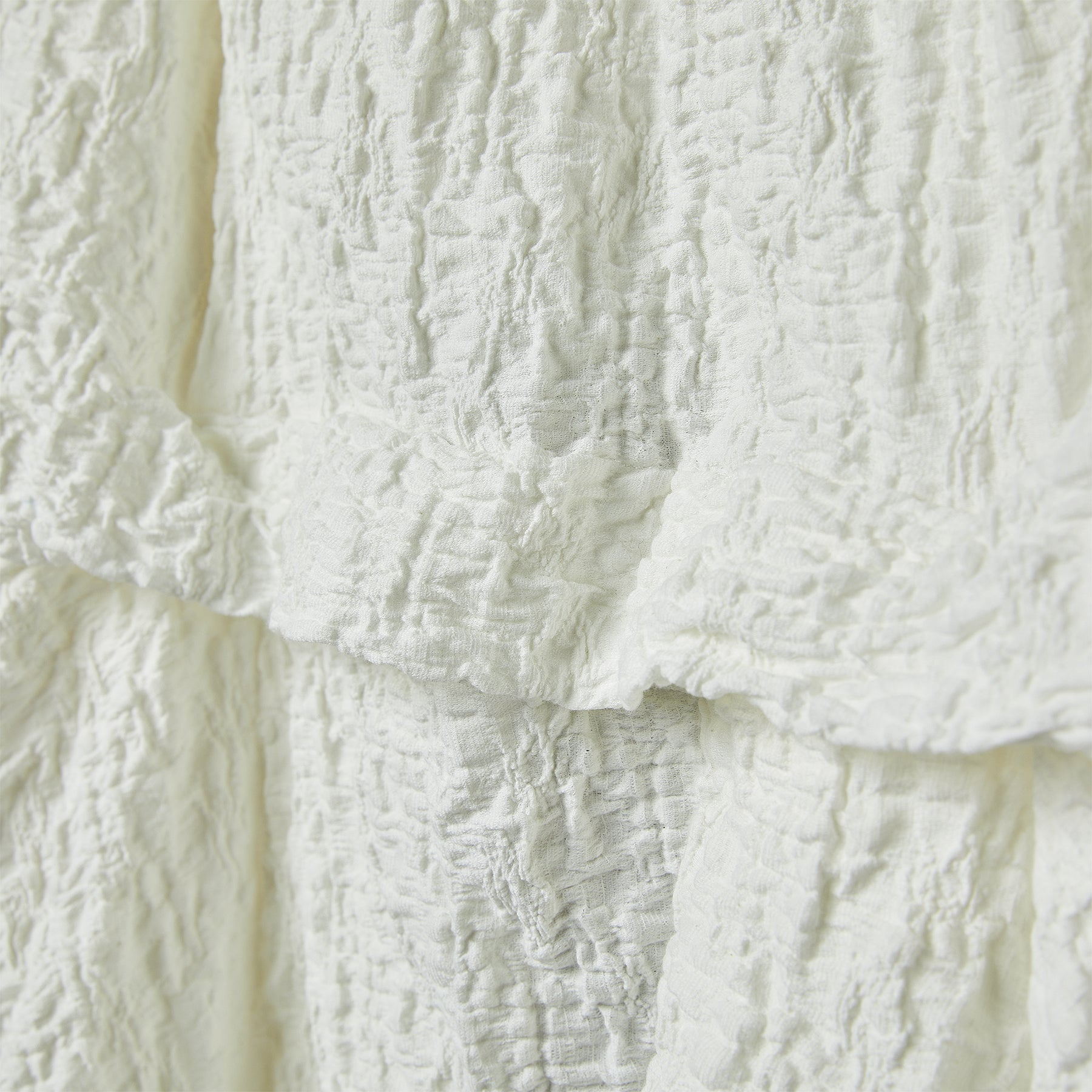 EMBOSSED LOW CROTCH PANTS