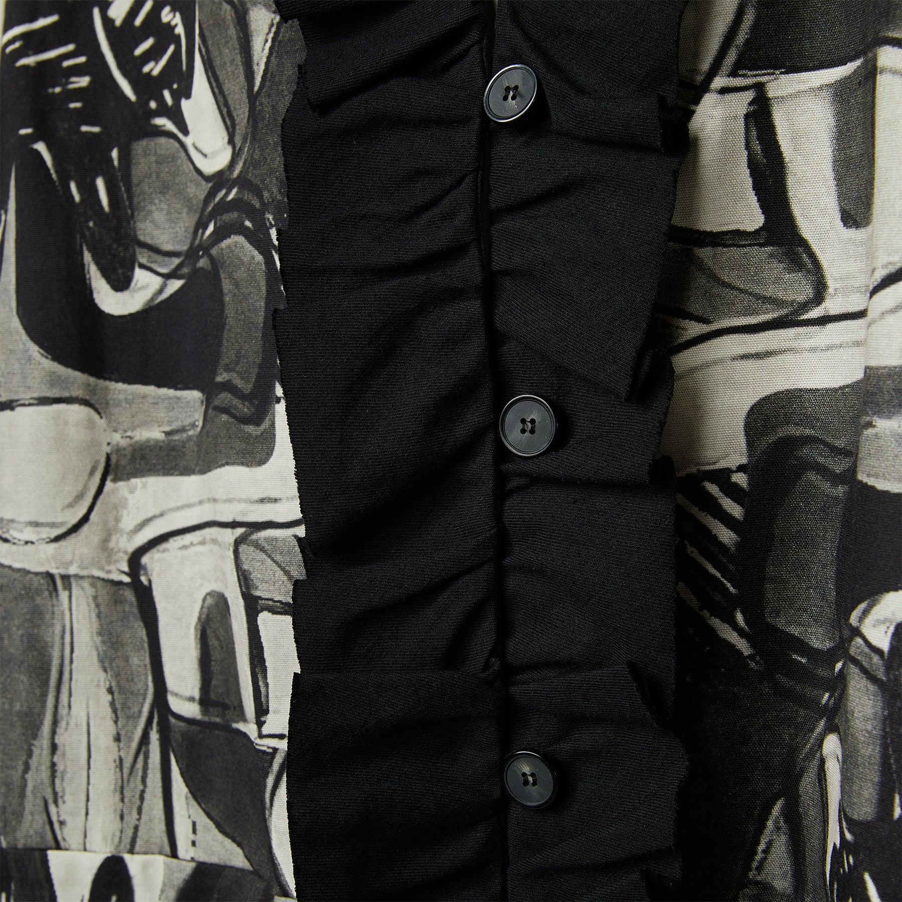 ABSTRACT PRINT JACKET WITH ROUCHE