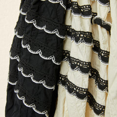 BLUSA CON PASSAMANERIA SULLE MANICHE