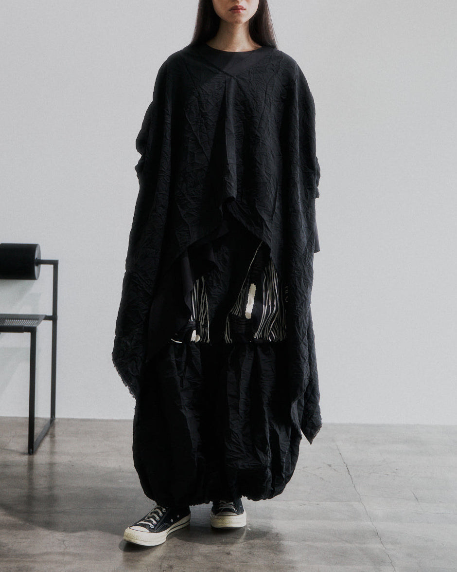 AW26 WIDE WRINKLED PONCHO