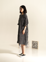 WRINKLED EFFECT STRIPED MIDI DRESS