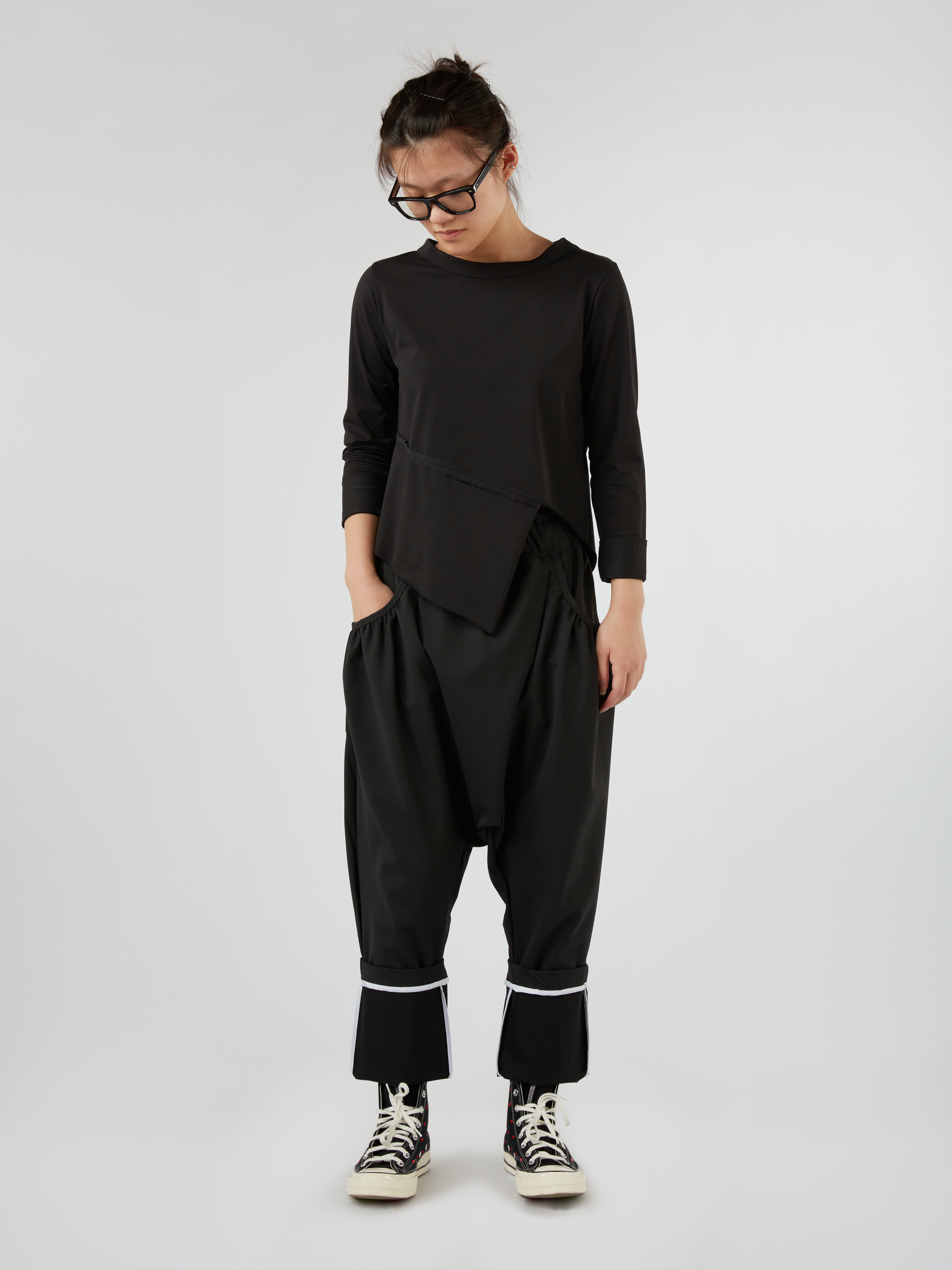 TROUSERS WITH TURN UP HEM